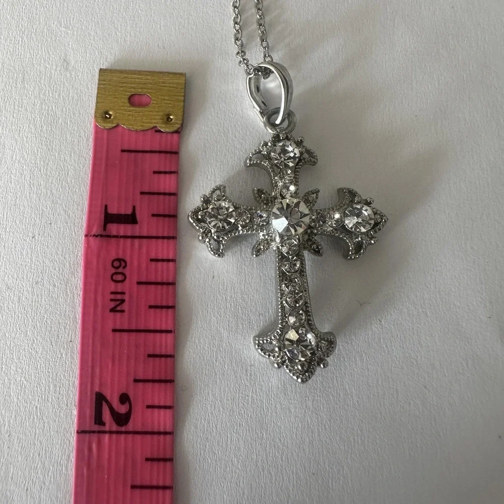 Silver‎ Tone Rhinestone Cross Pendant Necklace Womens Religious Statement